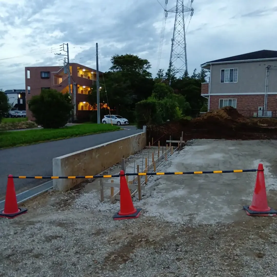 つくば市H様邸　外構工事　少しの晴れ間で作業進ませる事が出来...